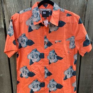 Men's RSQ Peach NWT Rose Print Button-Down Shirt M Pocket Open Breath RN108168